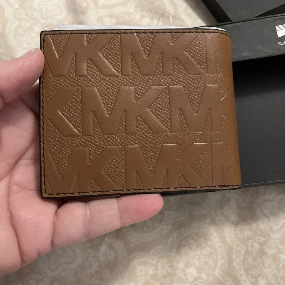 Michael Kors Men's Andy Slim Billfold Leather Wallet‎  New in Box with Tags